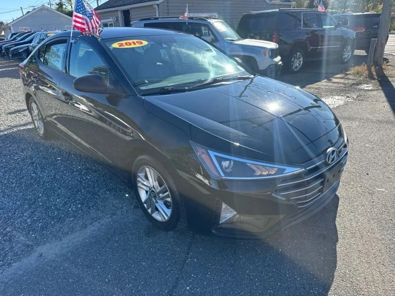 2019 Hyundai Elantra - Image 7 of 12