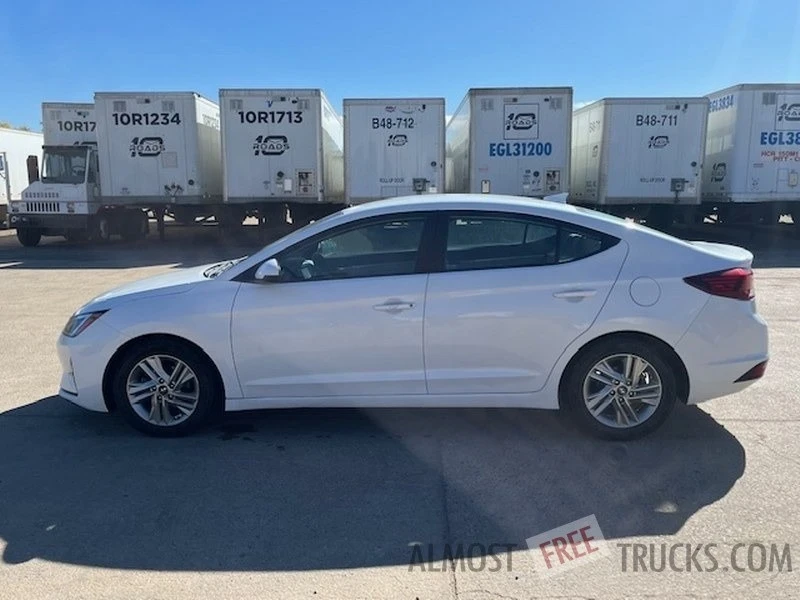 2019 Hyundai Elantra - Image 3 of 9