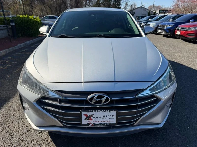 2019 Hyundai Elantra - Image 4 of 5