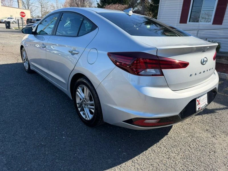 2019 Hyundai Elantra - Image 2 of 5