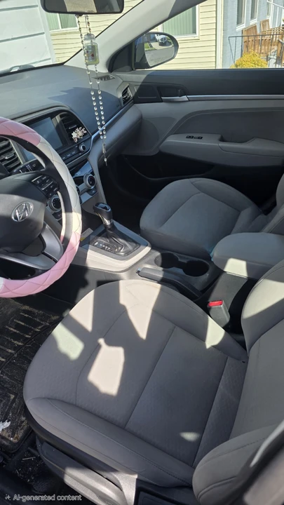 2019 Hyundai Elantra - Image 5 of 11
