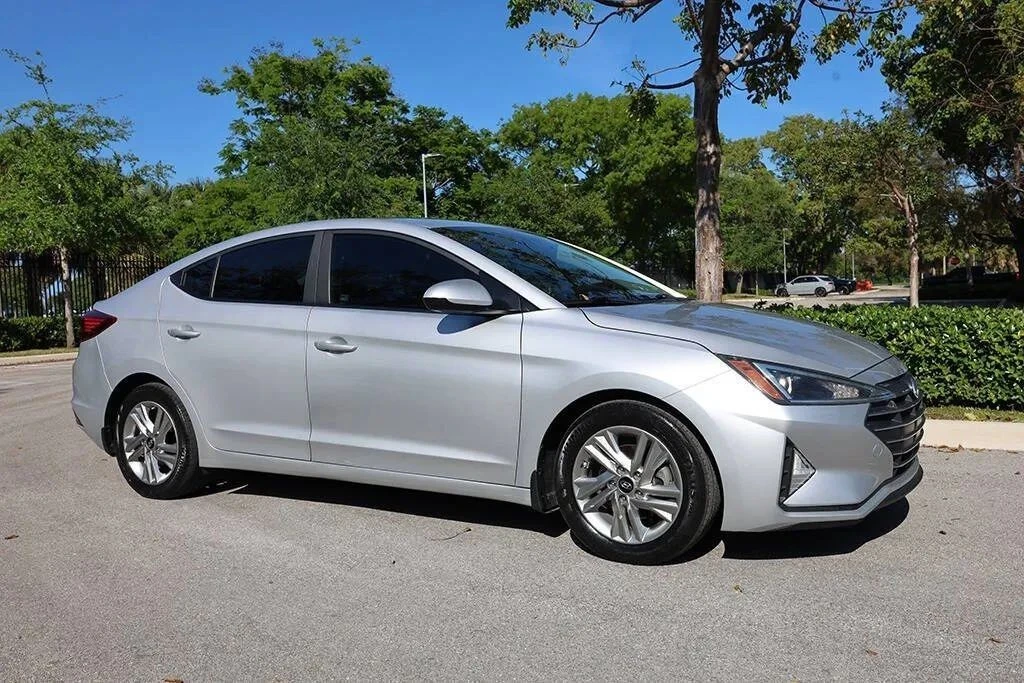 2019 Hyundai Elantra - Image 3 of 21