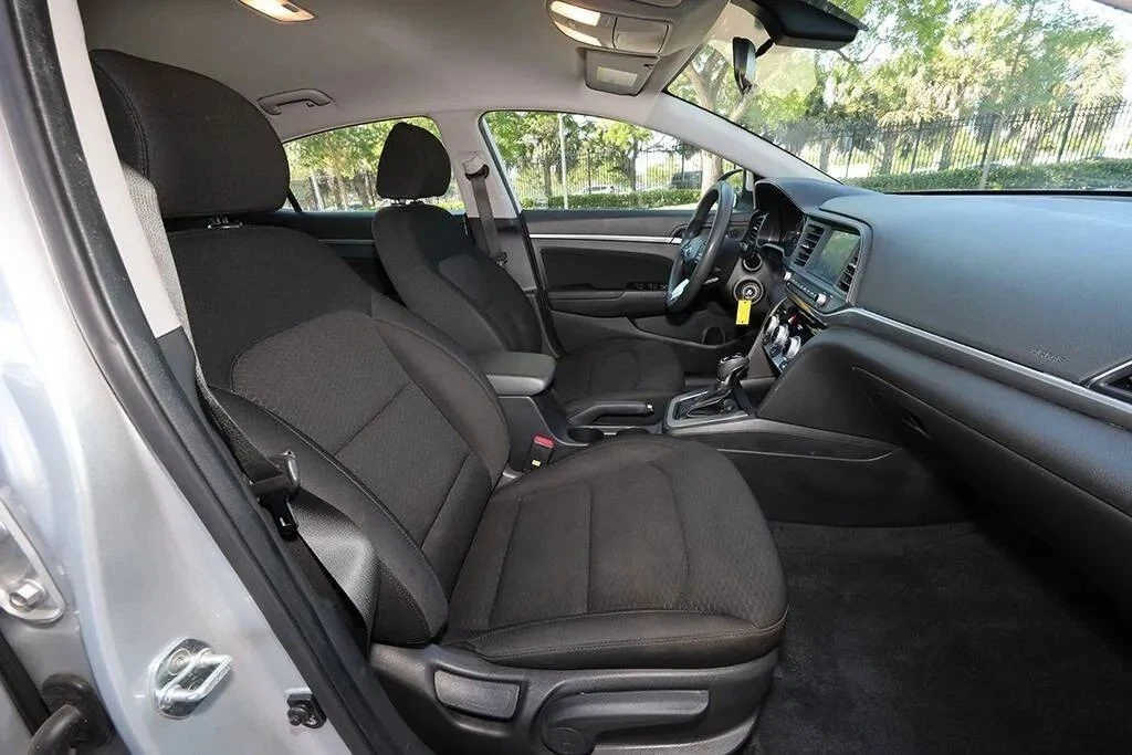 2019 Hyundai Elantra - Image 12 of 21