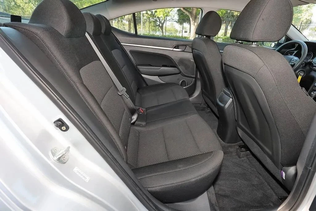 2019 Hyundai Elantra - Image 14 of 21