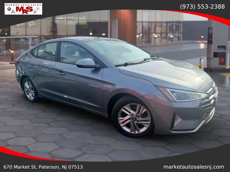 2019 Hyundai Elantra - Image 11 of 12