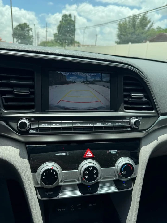 2019 Hyundai Elantra - Image 12 of 13