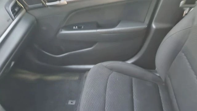 2019 Hyundai Elantra - Image 19 of 21