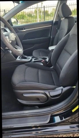 2019 Hyundai Elantra - Image 18 of 21