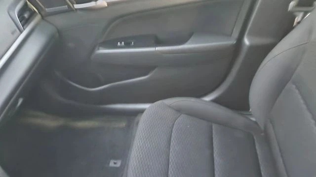 2019 Hyundai Elantra - Image 19 of 21