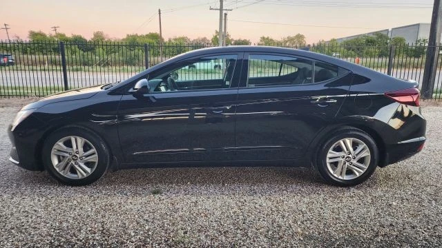 2019 Hyundai Elantra - Image 6 of 21