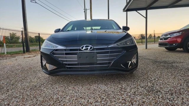 2019 Hyundai Elantra - Image 4 of 21