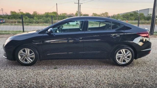 2019 Hyundai Elantra - Image 6 of 21