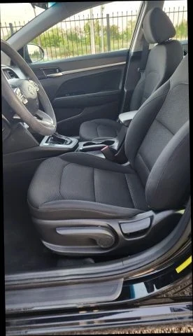 2019 Hyundai Elantra - Image 18 of 21