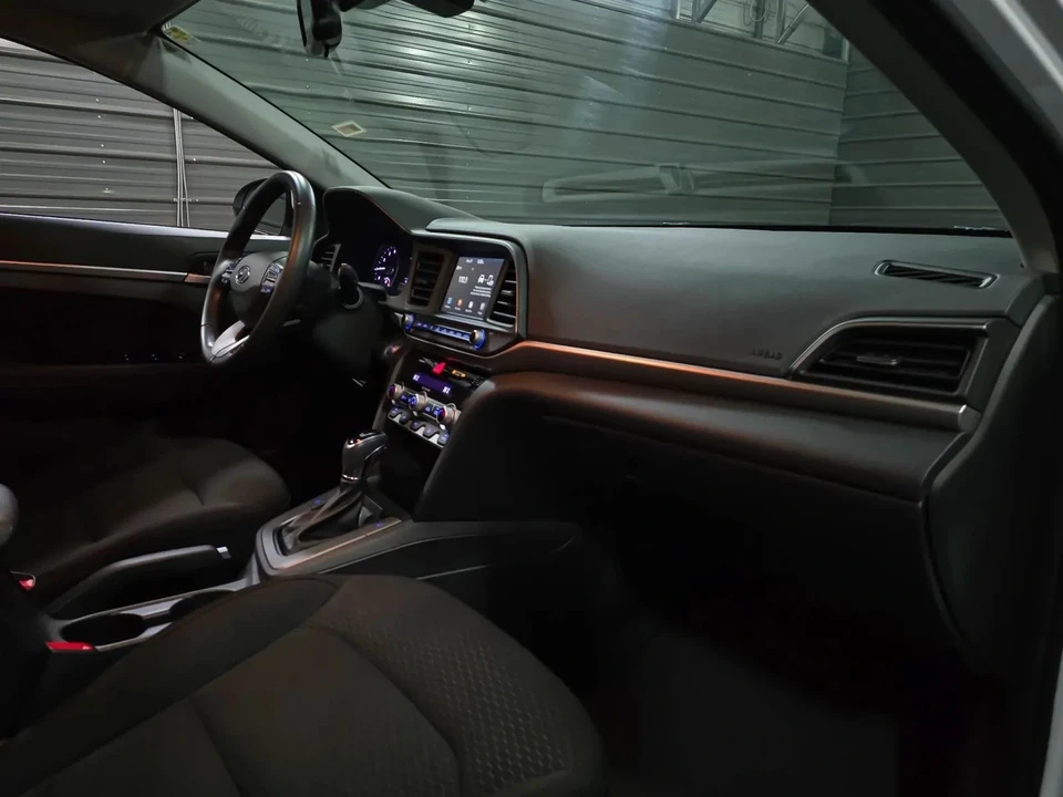 2019 Hyundai Elantra - Image 12 of 12