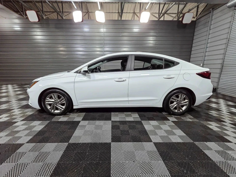 2019 Hyundai Elantra - Image 8 of 12