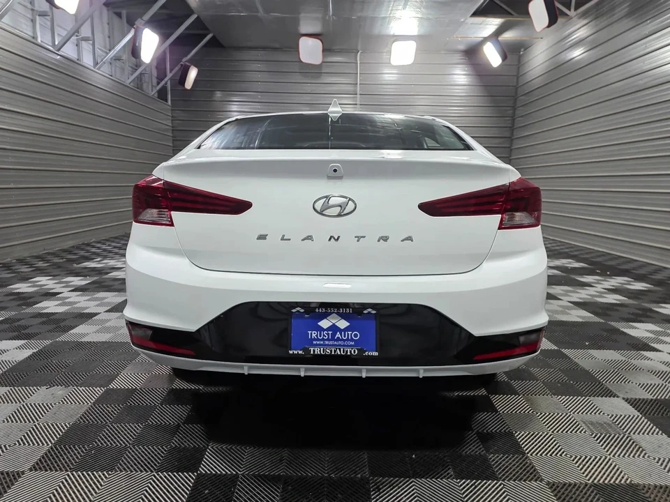 2019 Hyundai Elantra - Image 6 of 12