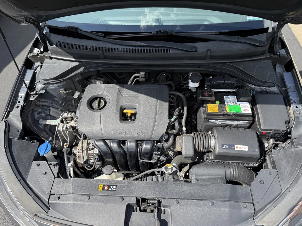 2019 Hyundai Elantra - Image 20 of 21