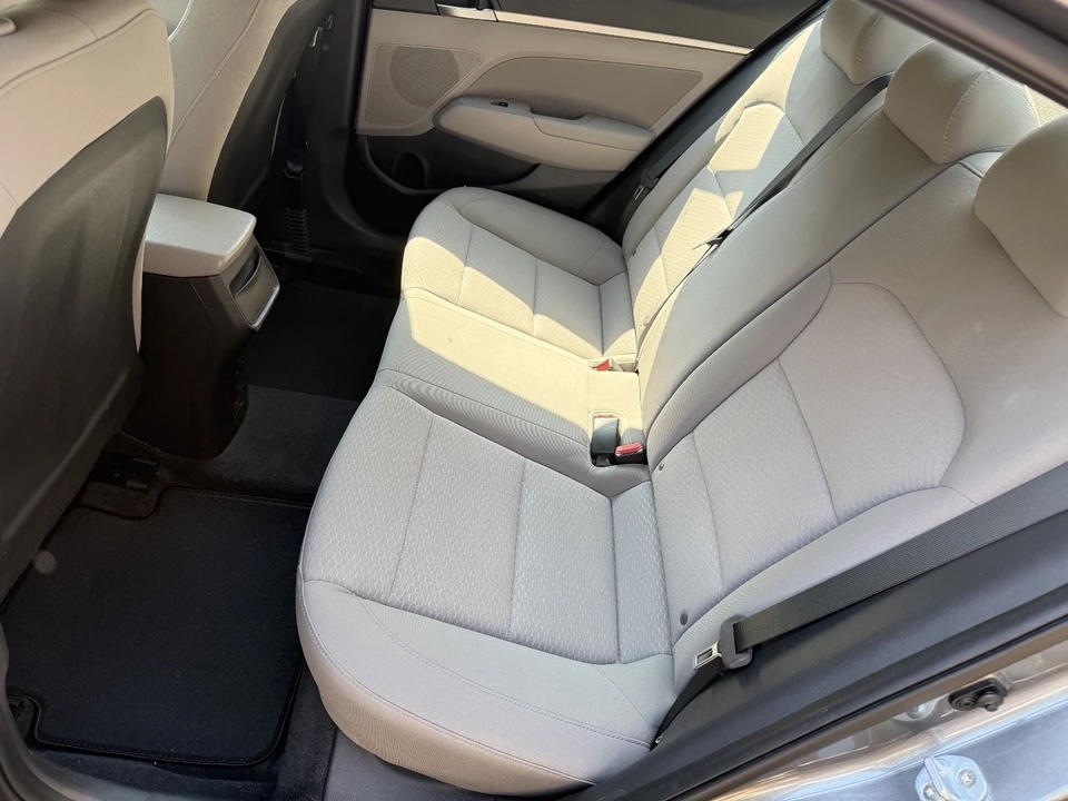 2019 Hyundai Elantra - Image 15 of 21
