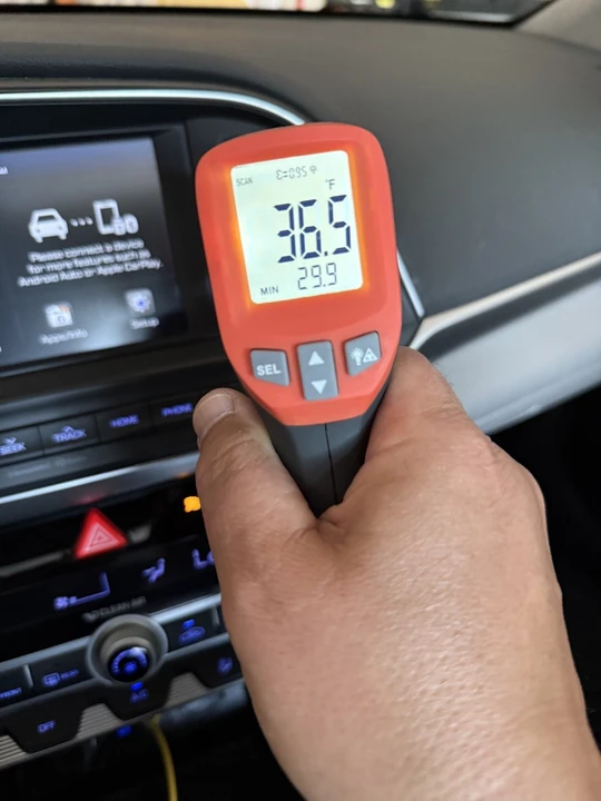 2019 Hyundai Elantra - Image 18 of 21