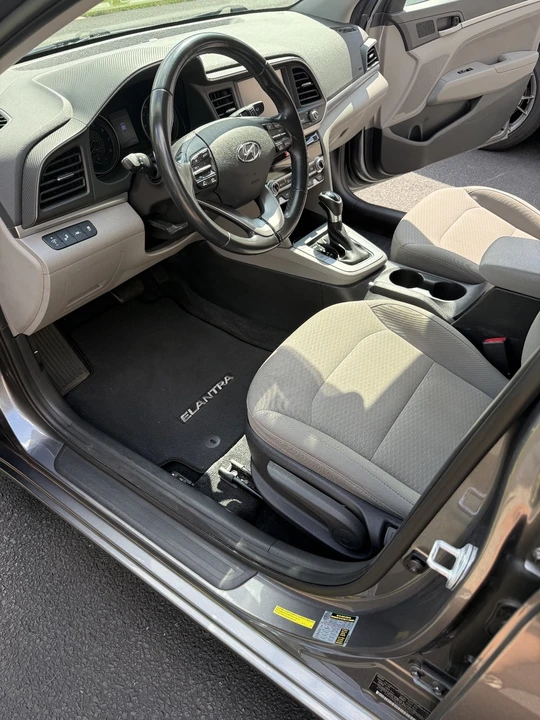 2019 Hyundai Elantra - Image 8 of 21