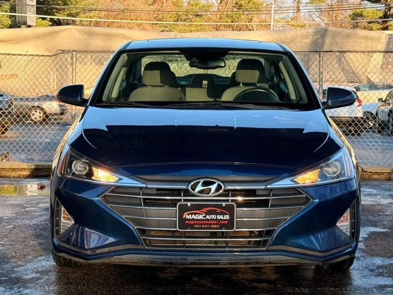 2019 Hyundai Elantra - Image 5 of 12