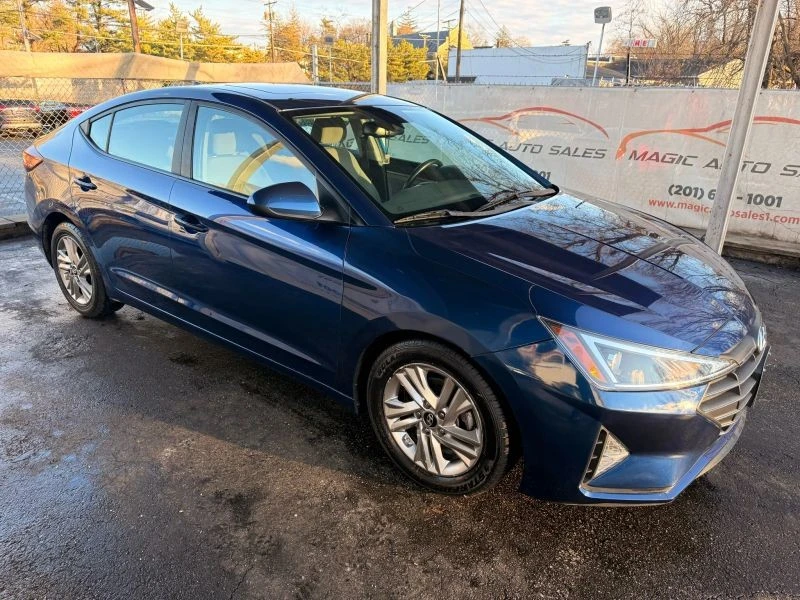 2019 Hyundai Elantra - Image 7 of 12