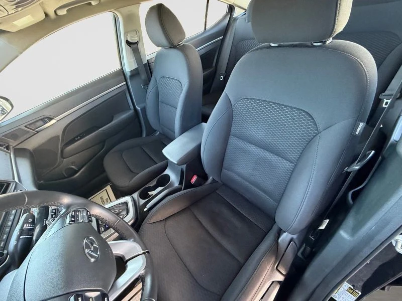 2019 Hyundai Elantra - Image 11 of 12
