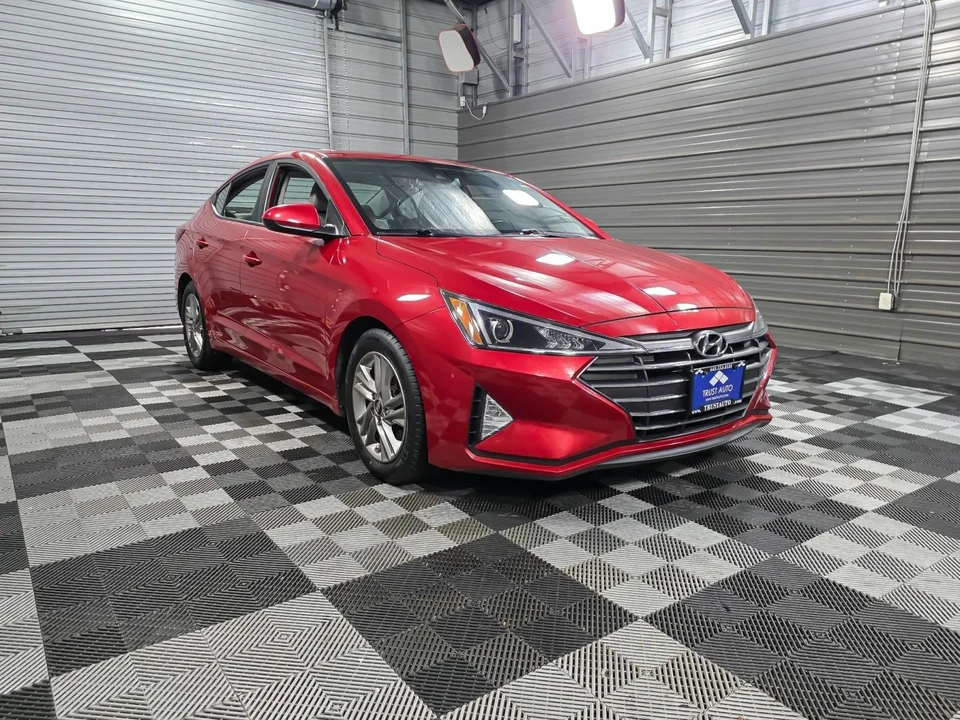 2019 Hyundai Elantra - Image 4 of 12