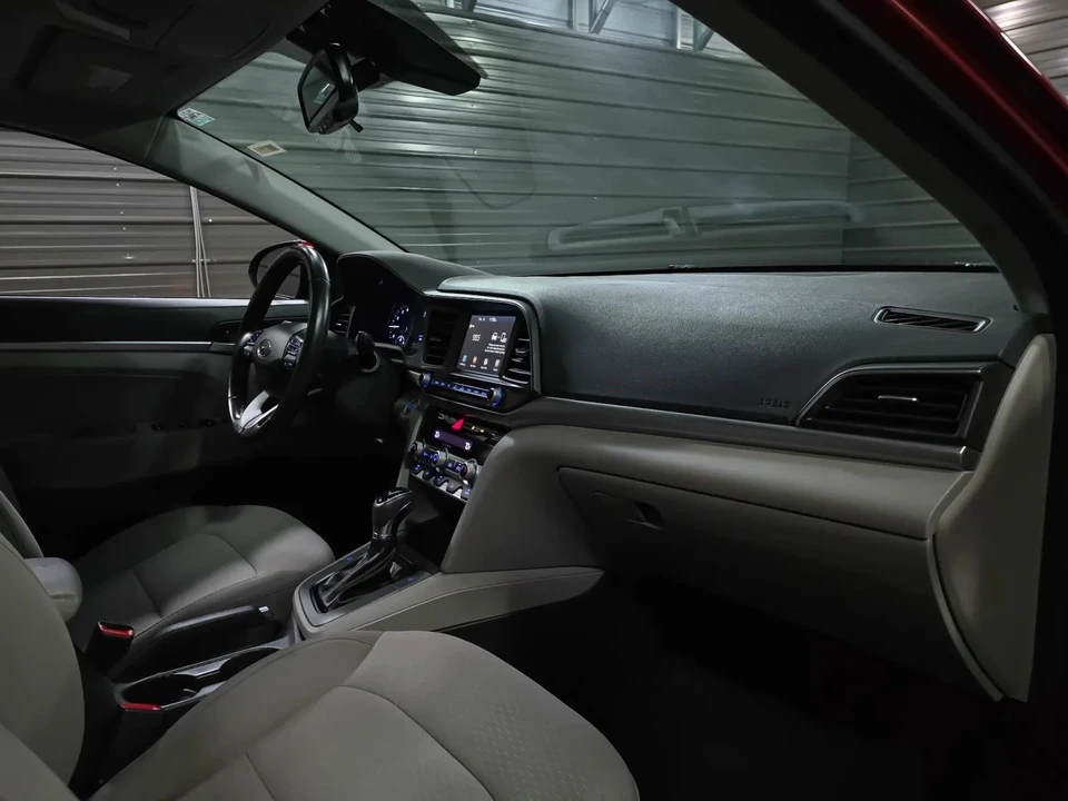 2019 Hyundai Elantra - Image 12 of 12