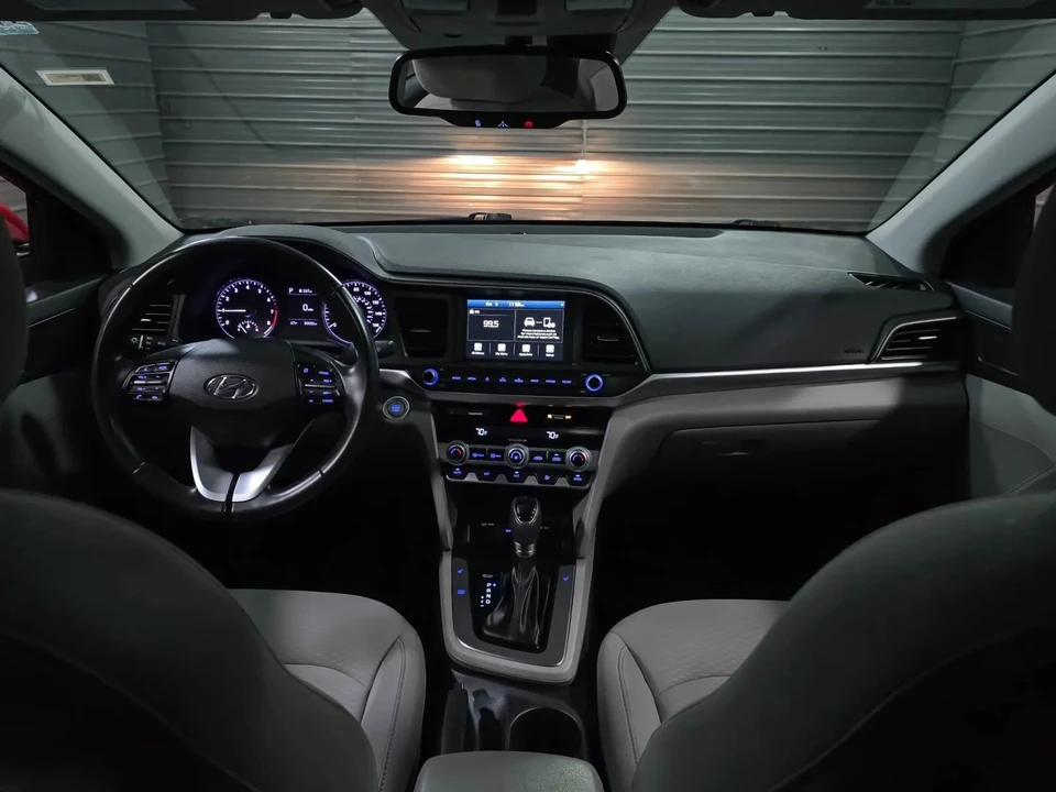2019 Hyundai Elantra - Image 11 of 12