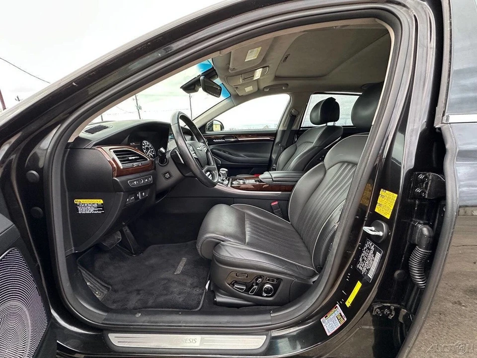 2019 Hyundai Genesis - Image 11 of 21
