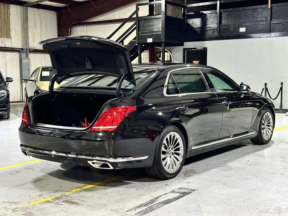 2019 Hyundai Genesis - Image 19 of 21
