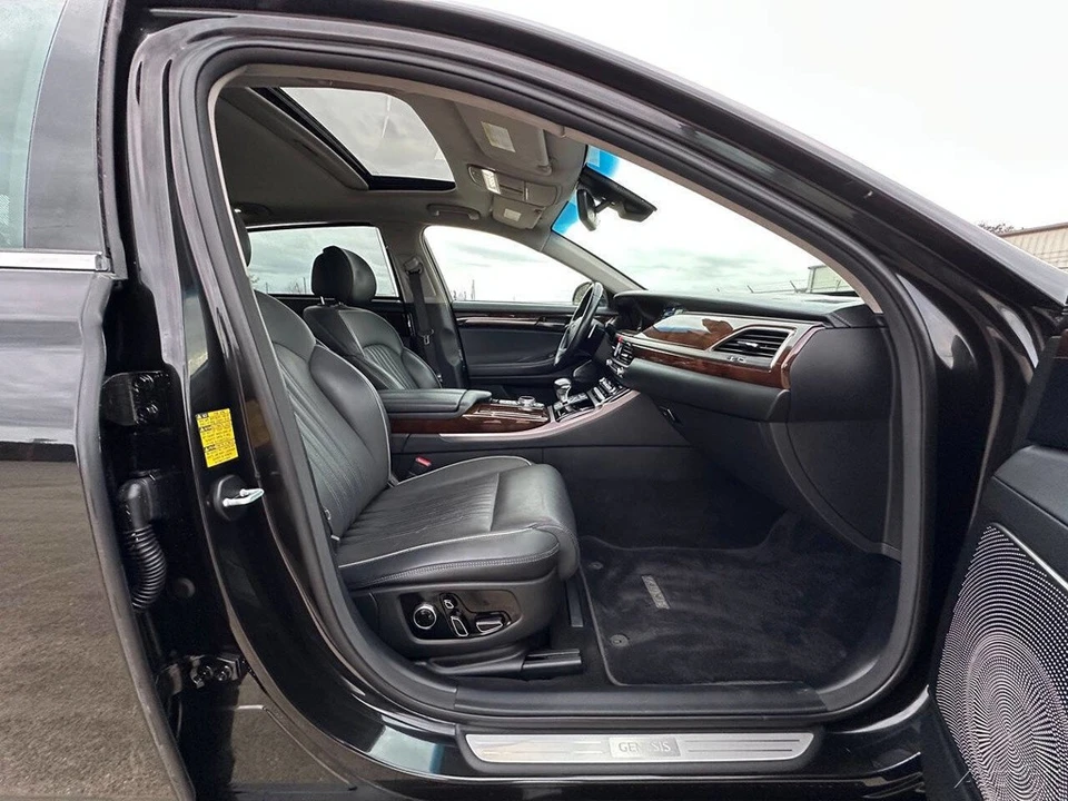 2019 Hyundai Genesis - Image 13 of 21