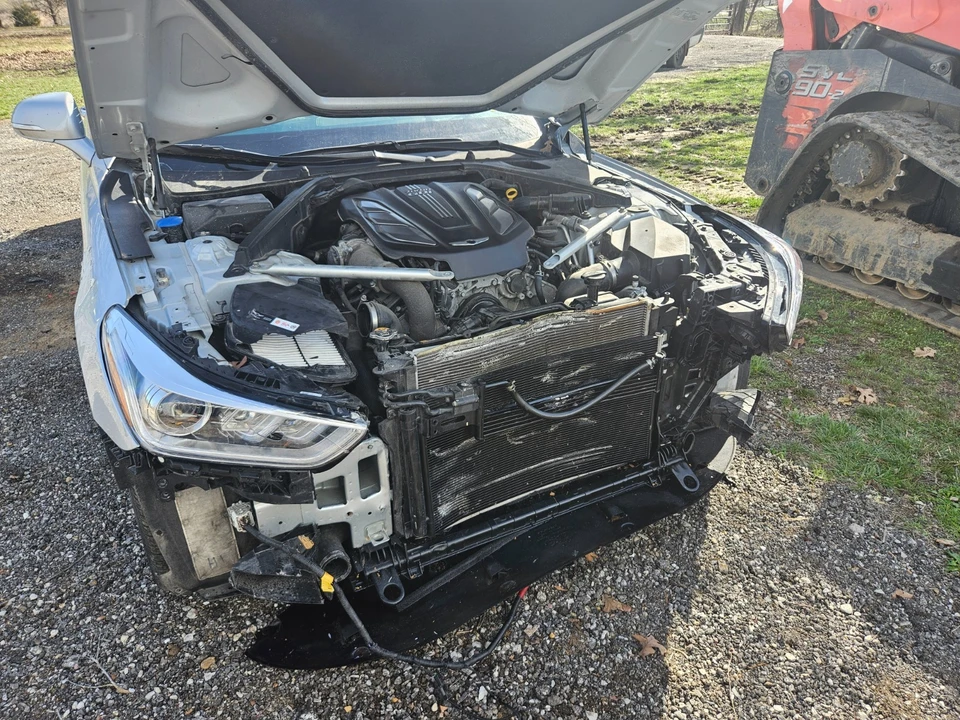 2019 Hyundai Genesis - Image 5 of 10
