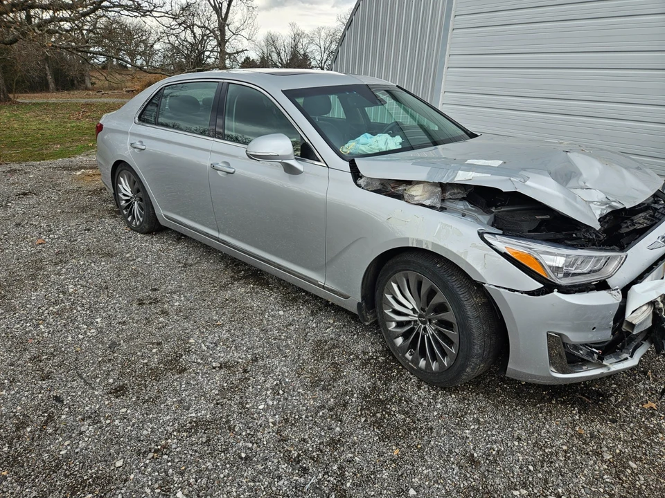 2019 Hyundai Genesis - Image 3 of 10