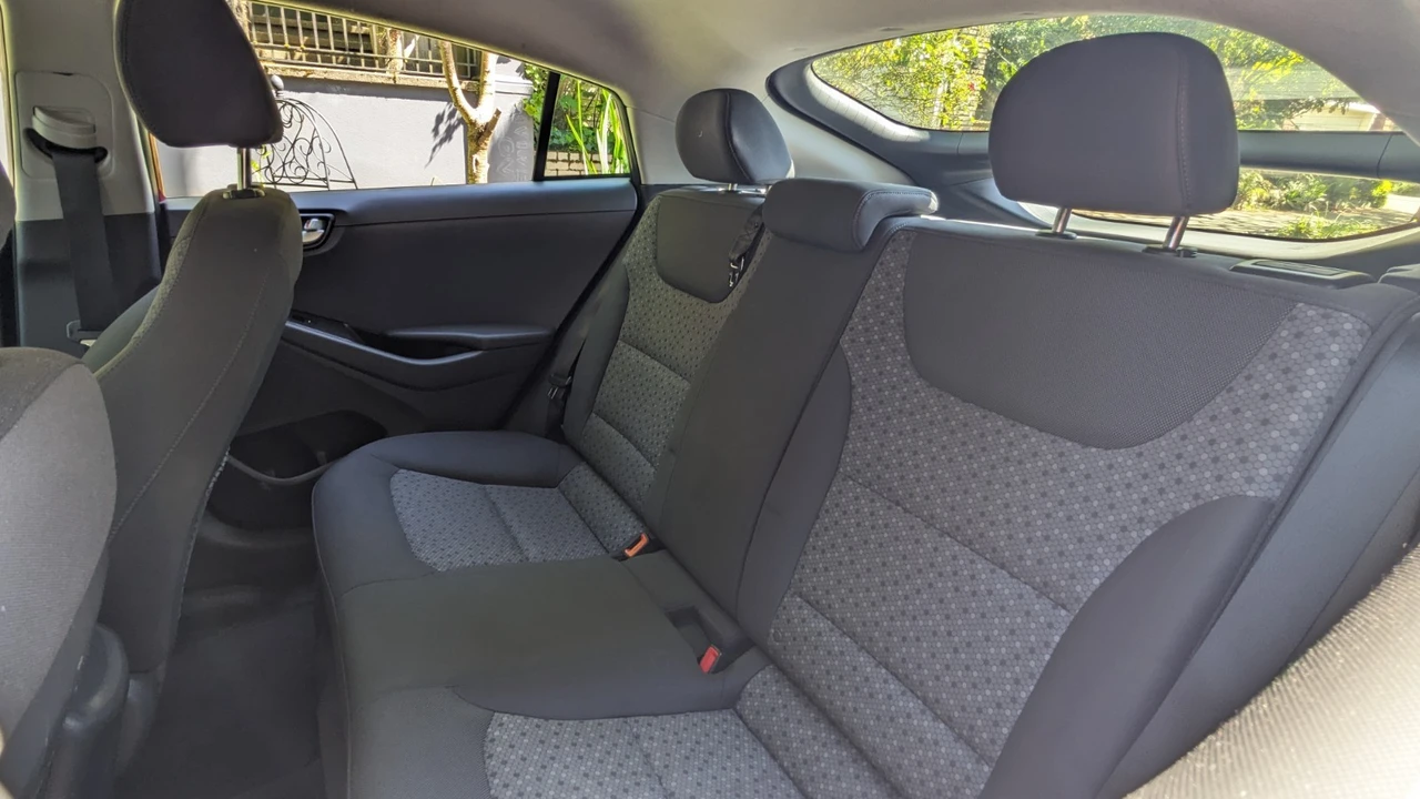 2019 Hyundai - Image 17 of 17