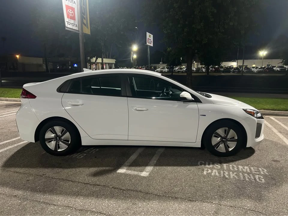 2019 Hyundai Ioniq 5 - Image 4 of 14