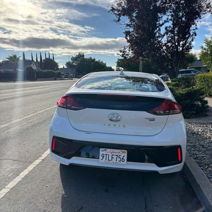 2019 Hyundai Ioniq 5 - Image 2 of 4