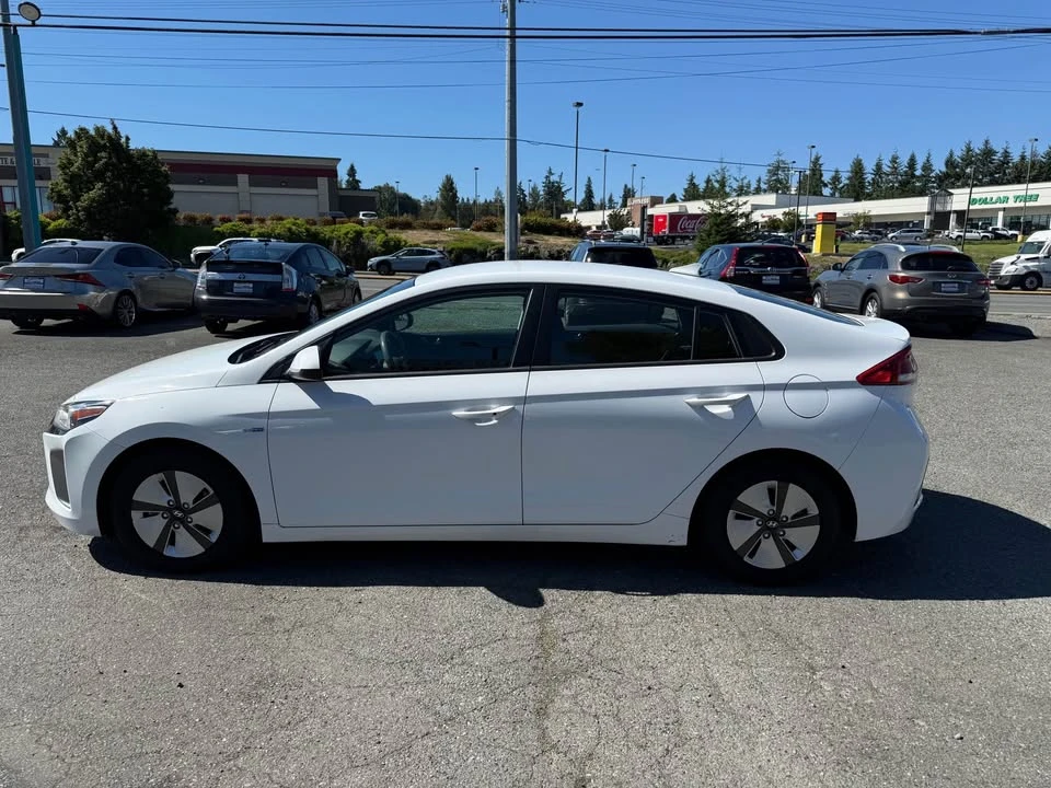 2019 Hyundai Ioniq 5 - Image 2 of 20