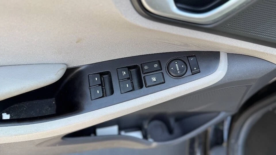 2019 Hyundai Ioniq 5 - Image 10 of 20