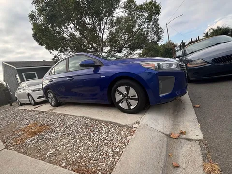 2019 Hyundai Ioniq Hybrid