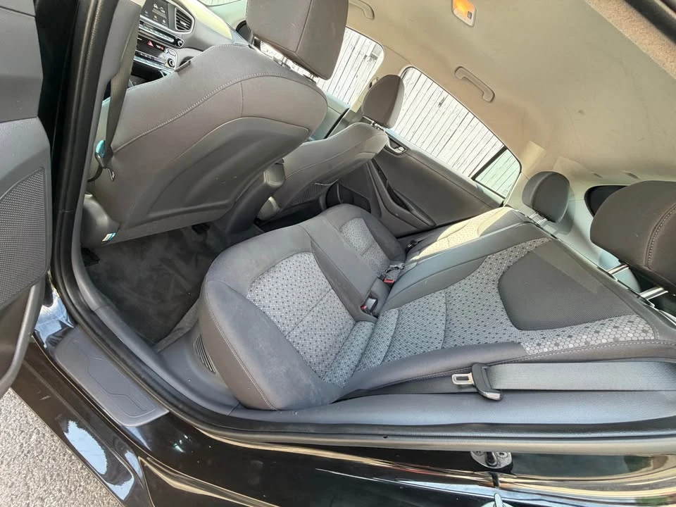 2019 Hyundai Ioniq 5 - Image 8 of 10