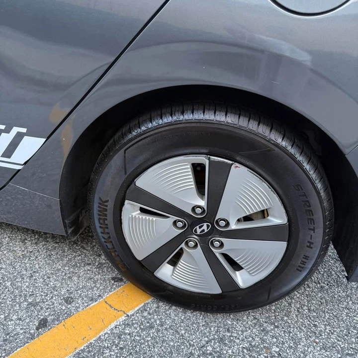 2019 Hyundai Ioniq 5 - Image 8 of 14