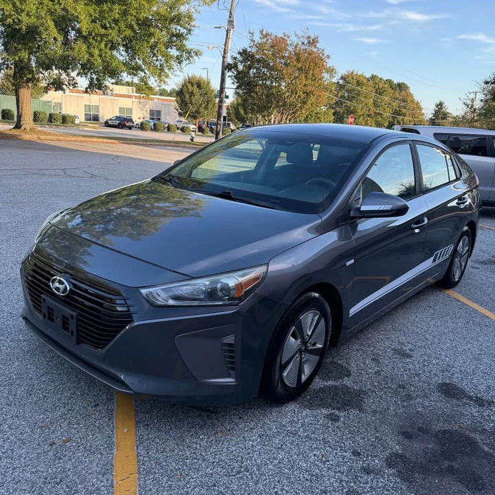 2019 Hyundai Ioniq 5 - Image 2 of 14