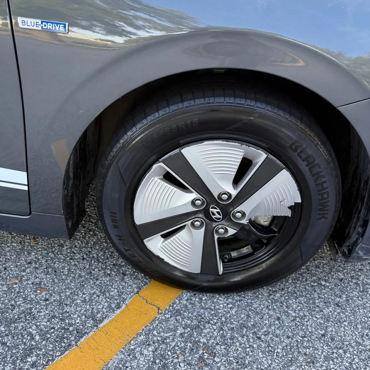 2019 Hyundai Ioniq 5 - Image 10 of 14