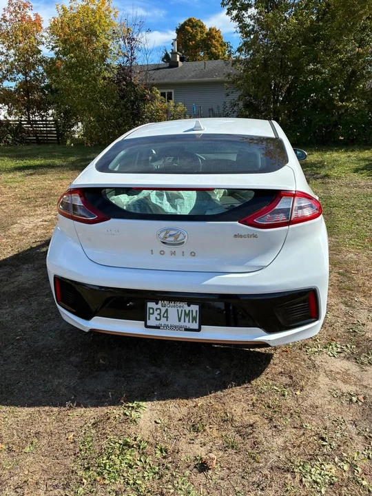 2019 Hyundai Ioniq 5 - Image 5 of 10
