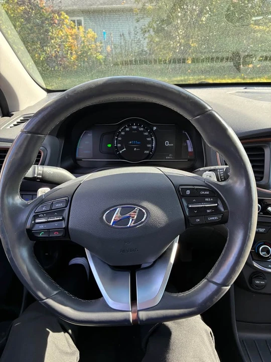 2019 Hyundai Ioniq 5 - Image 10 of 10