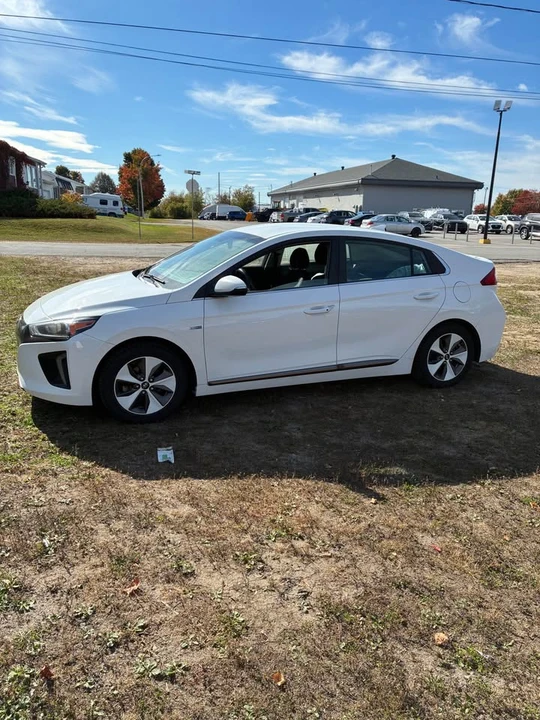 2019 Hyundai Ioniq 5 - Image 3 of 10