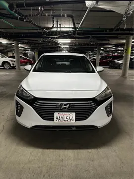 2019 Hyundai Ioniq · Ioniq Hybrid