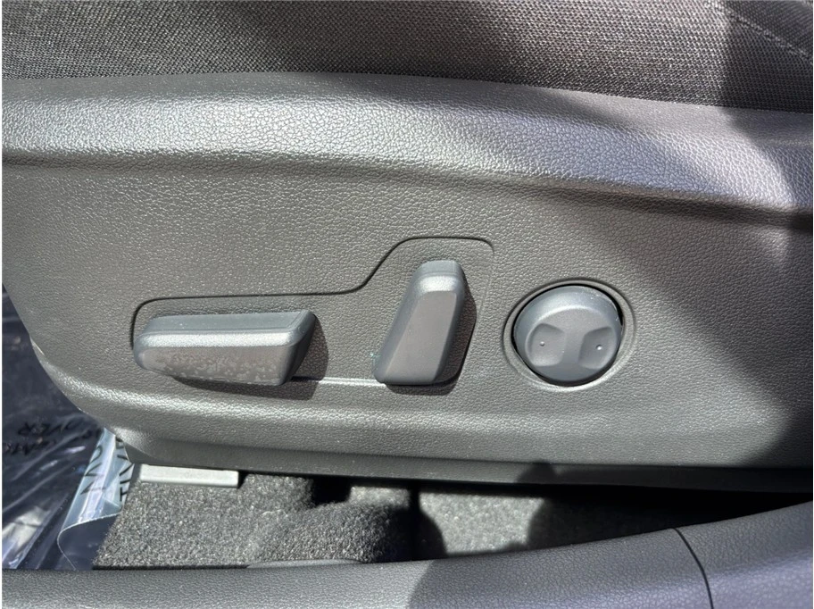 2019 Hyundai Kona - Image 17 of 21